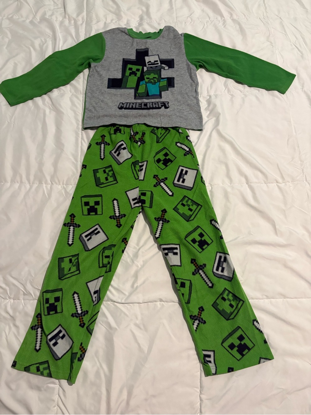 Minecraft Kids Green Long-Sleeve Pajama Set